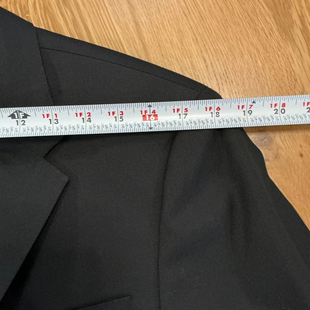 Hugo Boss The‎ Sweet3 Blazer 38R Black Wool Two Button Sport Coat